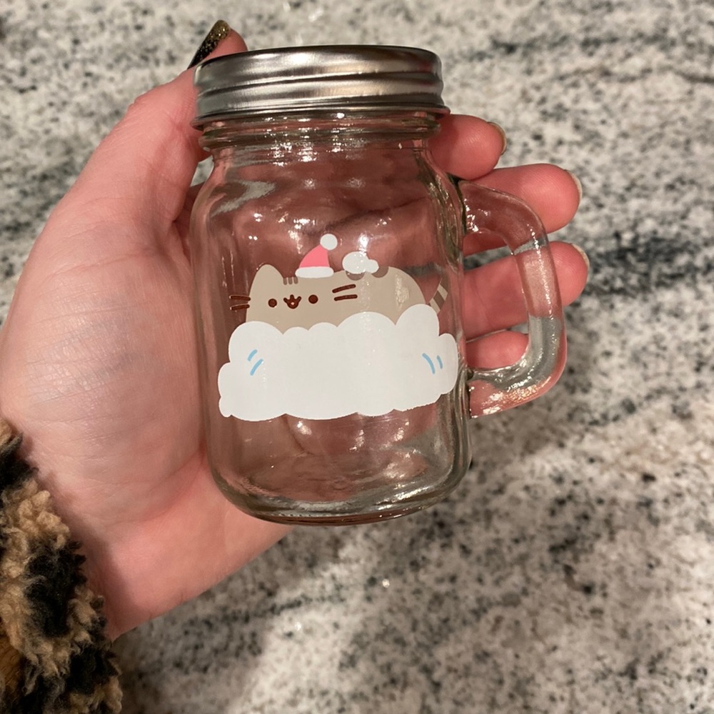 NIB!! Pusheen box exclusive! Seasoning shaker🧂